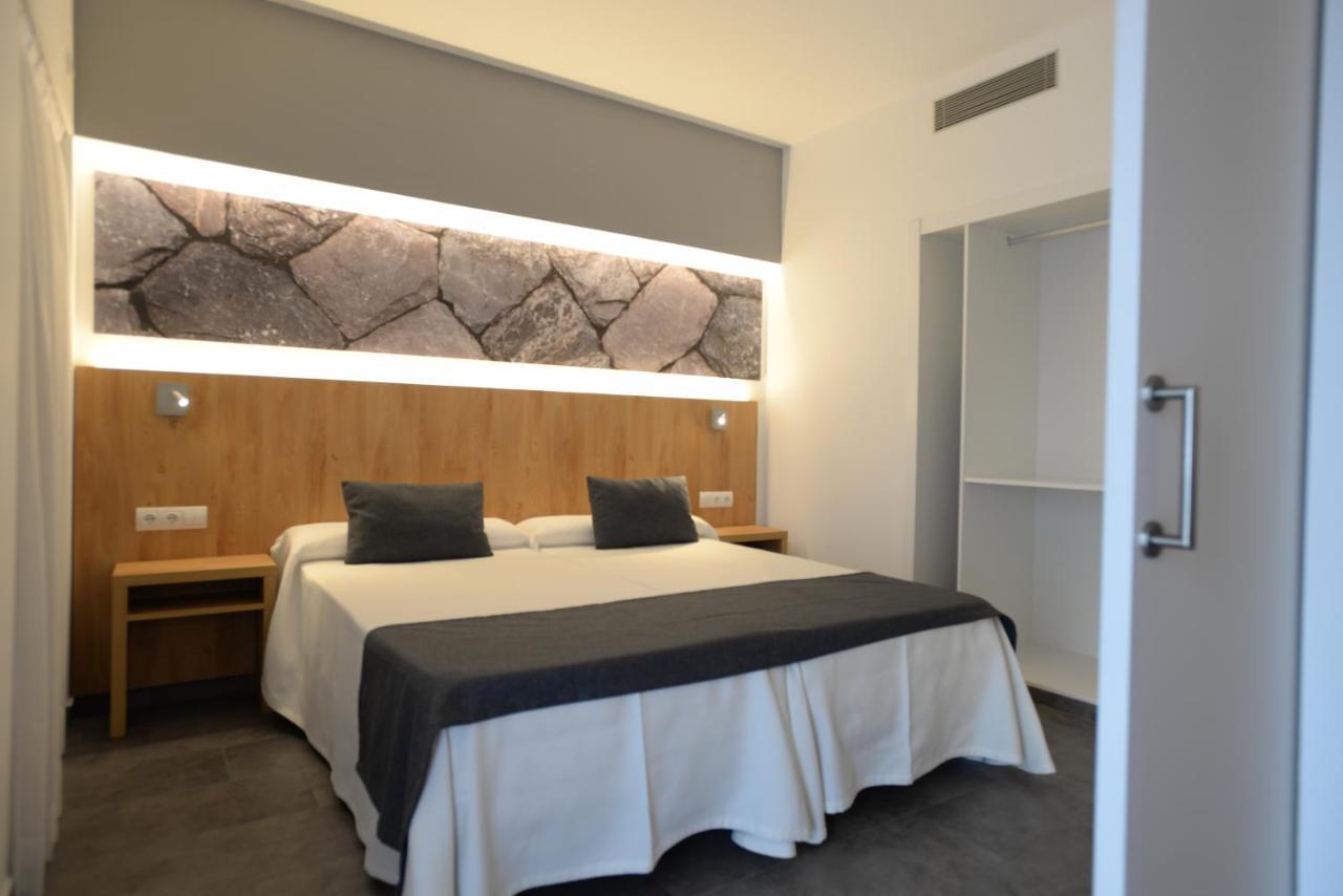 Casa Luis Apartments Santa Eularia des Riu Exteriör bild