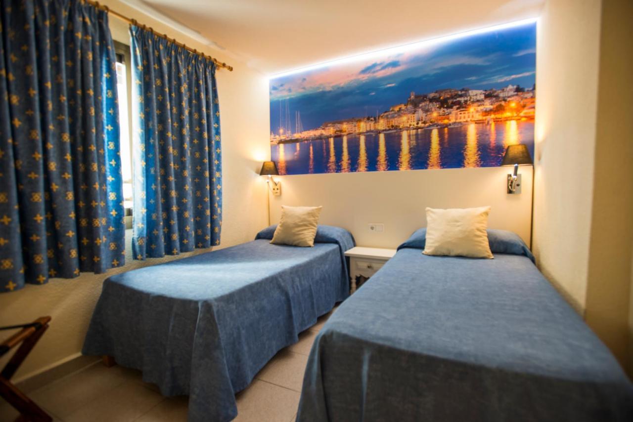Casa Luis Apartments Santa Eularia des Riu Exteriör bild